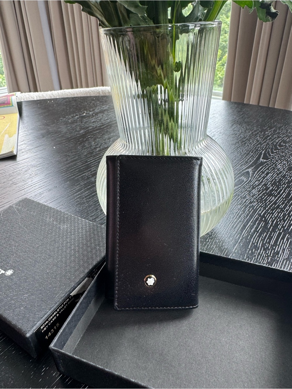 Montblanc Meisterstuck Black Leather Vertical Card Holder with Signature Emblem